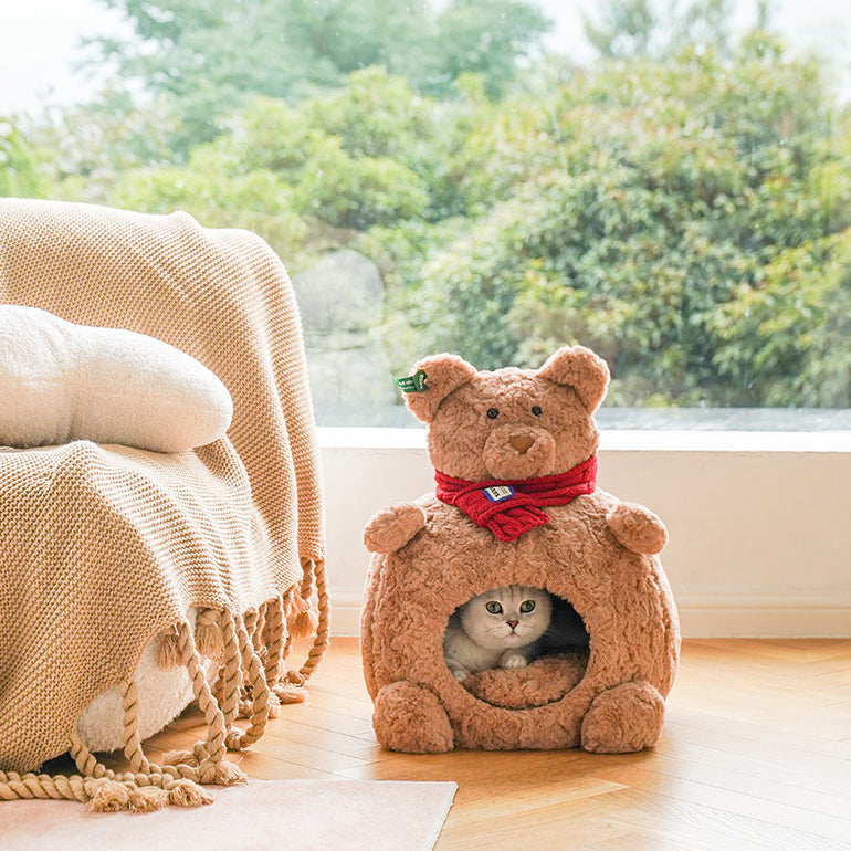 Soft Winter Bear Cat House